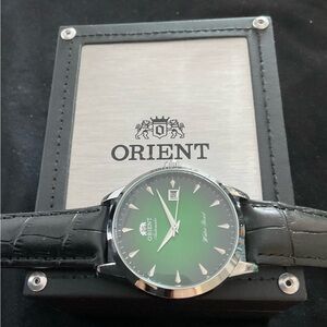 NIB Orient Automatic Men's Radiant Green Date Watch